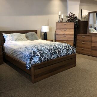 Boiserie CF Contemporain érable rouge massif